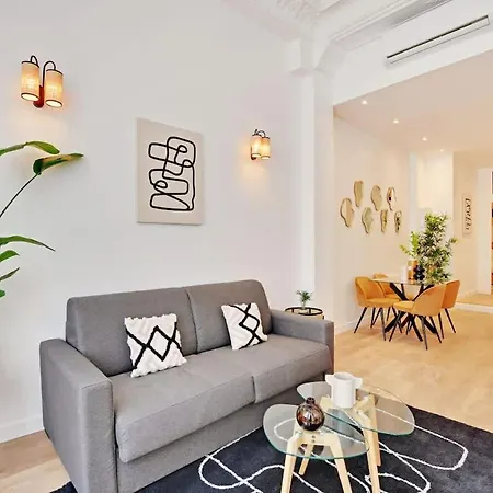 Apartment Keyz - 1 Bedroom Near The Exhibition Center *