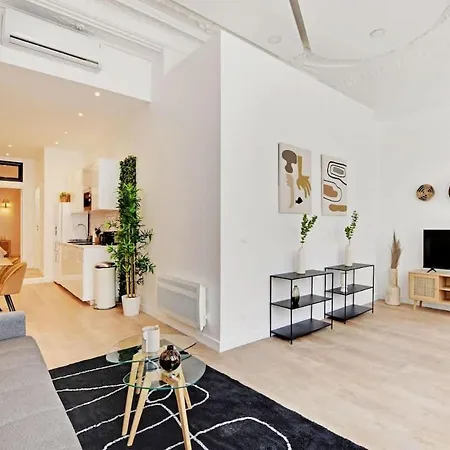 Apartment Keyz - 1 Bedroom Near The Exhibition Center *