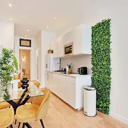 Keyz - 1 Bedroom Near The Exhibition Center Apartment Paris
